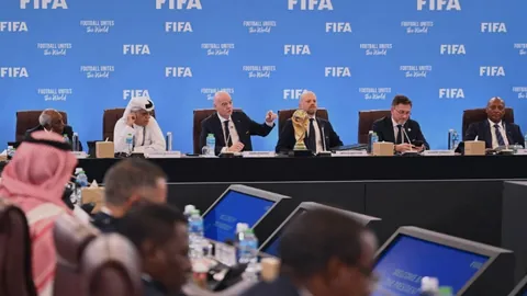 杨瀚森荣膺CBA常规赛最佳星锐球员实至名归！